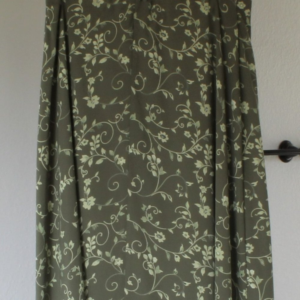 Green Jaclyn Smith Skirt